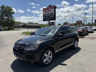 Used 2013 Volkswagen Touareg Sport image 1
