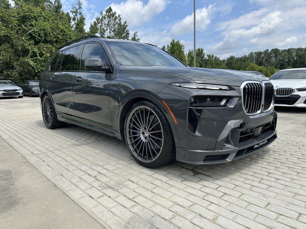 Used 2024 BMW ALPINA XB7 AWD/4WD image 15