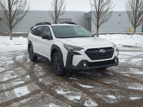 Certified 2025 Subaru Outback Onyx Edition image 8