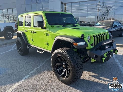Used 2024 Jeep Wrangler Unlimited Sport AWD/4WD image 6