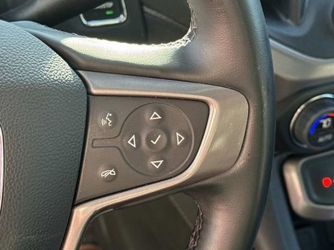 Used 2023 GMC Acadia AT4 w/ Technology Package image 30