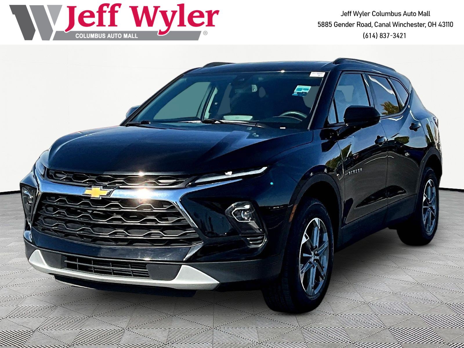 Used 2024 Chevrolet Blazer LT w/ Convenience Package FWD image 1