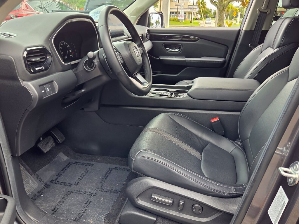 Certified 2024 Honda Pilot EX-L image 9