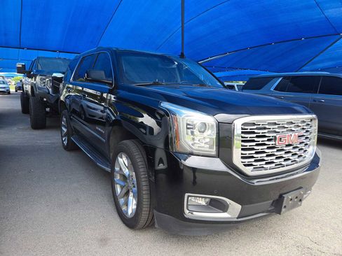 Used 2019 GMC Yukon Denali w/ Open Road Package image 2