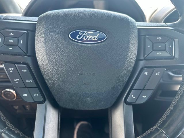 Used 2018 Ford Expedition Limited RWD image 24