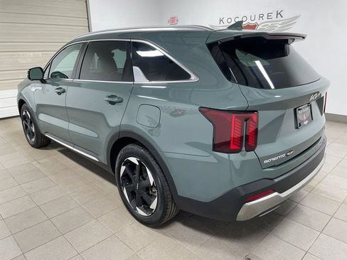 Used 2025 Kia Sorento SX Prestige AWD/4WD image 4