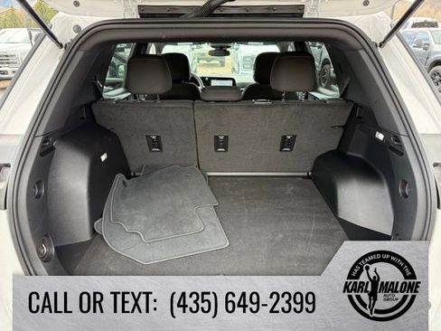 Used 2025 Chevrolet Equinox LT AWD/4WD image 31