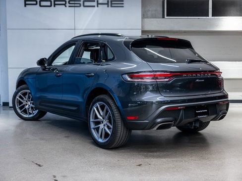 Certified 2025 Porsche Macan image 3