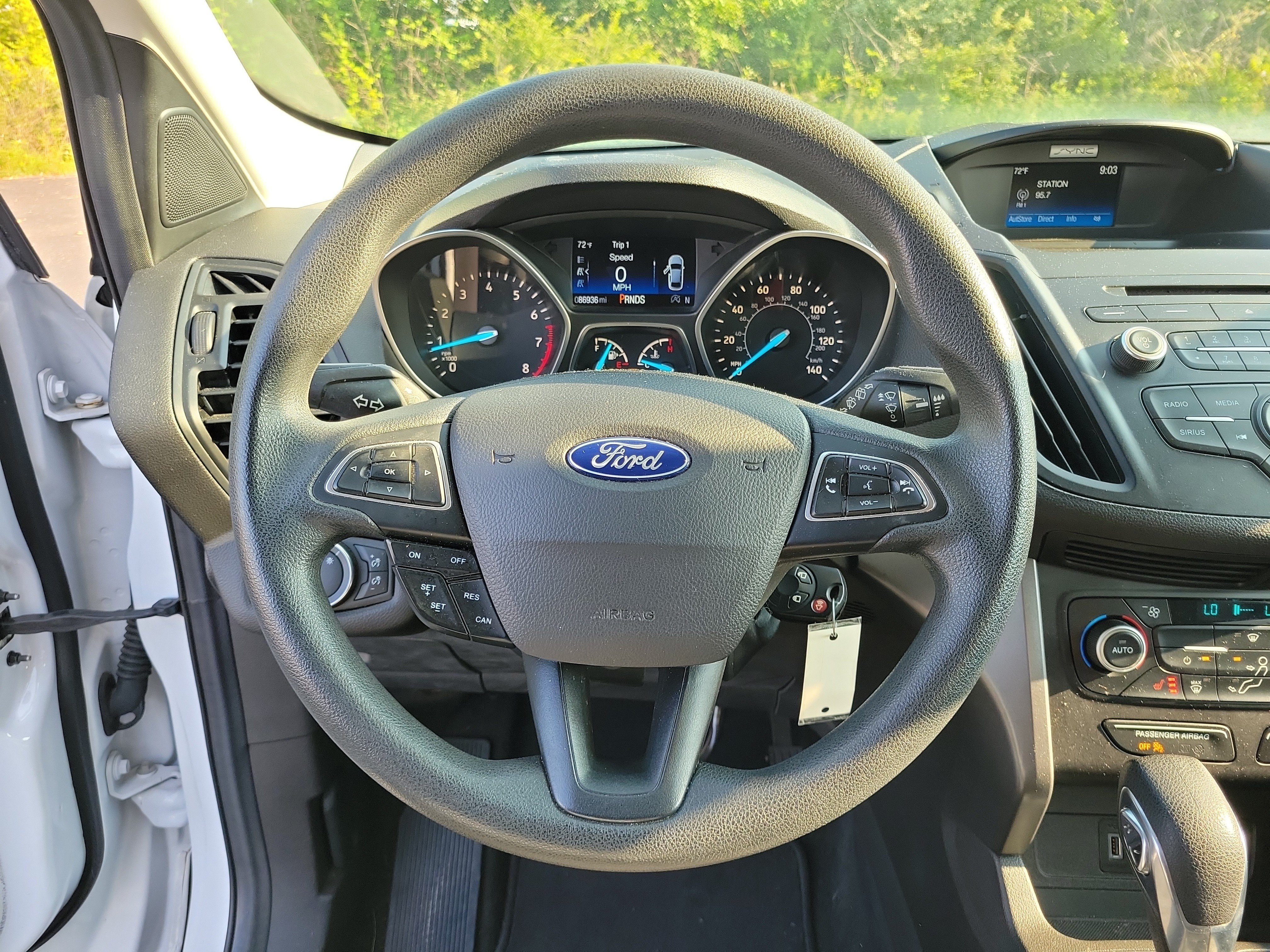 Used 2018 Ford Escape SE FWD image 21