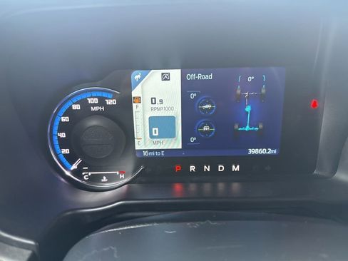 Certified 2024 Ford Bronco Black Diamond image 28