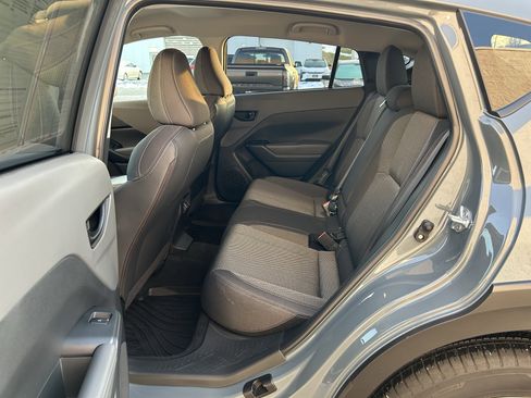 Used 2024 Subaru Crosstrek 2.0i Premium w/ Popular Package #4 image 17