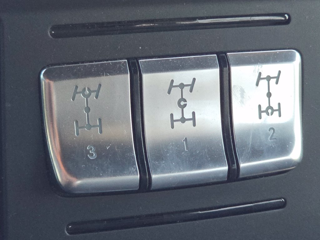 Certified 2018 Mercedes-Benz G 63 AMG 4MATIC image 29