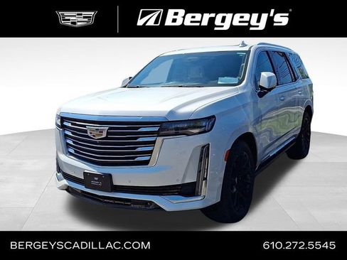 Certified 2022 Cadillac Escalade Premium Luxury Platinum w/ Heavy-Duty Trailer Package AWD/4WD image 1