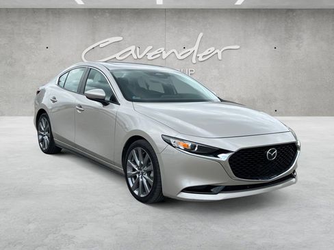 Used 2024 MAZDA MAZDA3 s FWD image 2