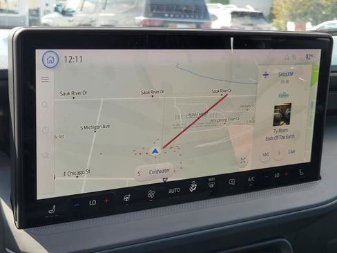 New 2025 Ford Maverick Lobo image 27