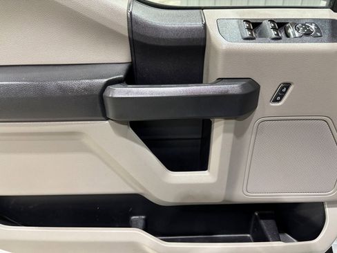 Used 2019 Ford F250 XL w/ Power Equipment Group image 16