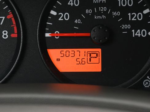 Used 2020 Nissan Frontier SV image 15