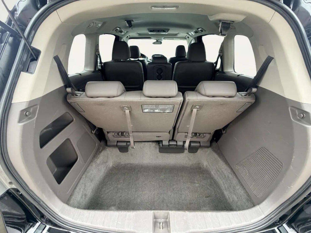 Used 2016 Honda Odyssey Touring image 9