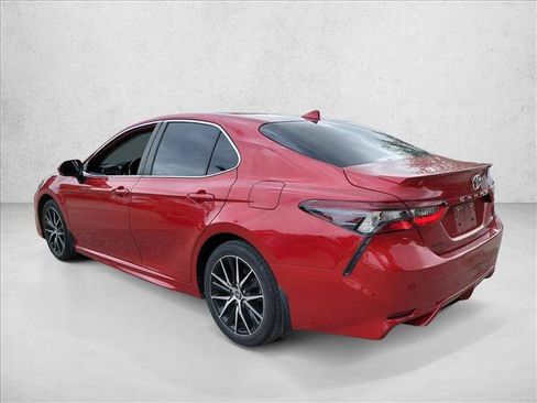 Used 2023 Toyota Camry SE FWD image 7