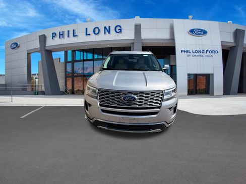 Used 2018 Ford Explorer Platinum AWD/4WD image 9