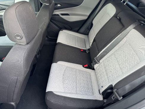 Used 2023 Chevrolet Equinox LT w/ Driver Convenience Package image 11