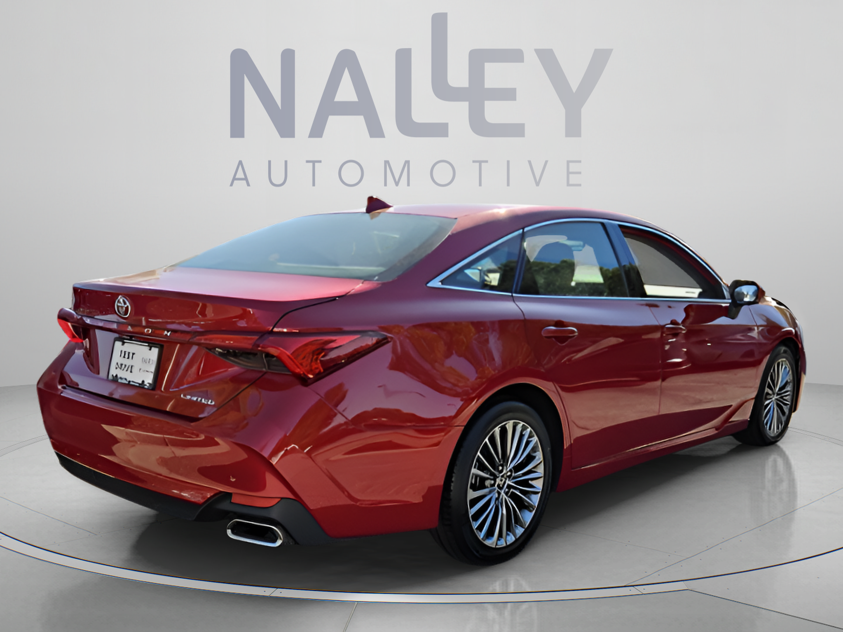 Certified 2022 Toyota Avalon Limited w/ Advanced Safety Package FWD image 5