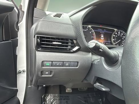 Used 2024 Nissan Sentra SV w/ All-Weather Package image 21