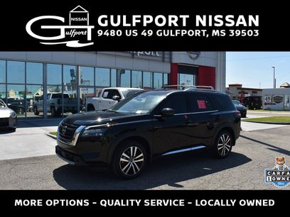 Used 2025 Nissan Pathfinder Platinum