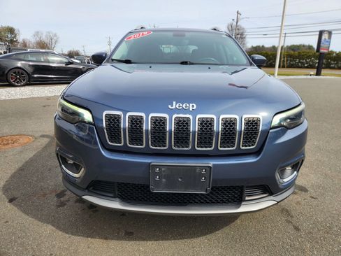 Used 2019 Jeep Cherokee Limited AWD/4WD image 23