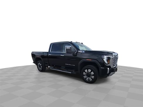 Used 2025 GMC Sierra 2500 Denali w/ Denali Reserve Package AWD/4WD image 2