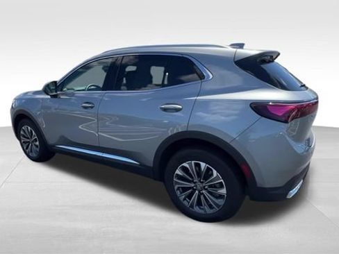 Certified 2025 Buick Envision Preferred AWD/4WD image 4