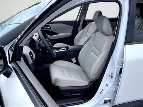 Certified 2024 Nissan Rogue SL AWD/4WD image 18