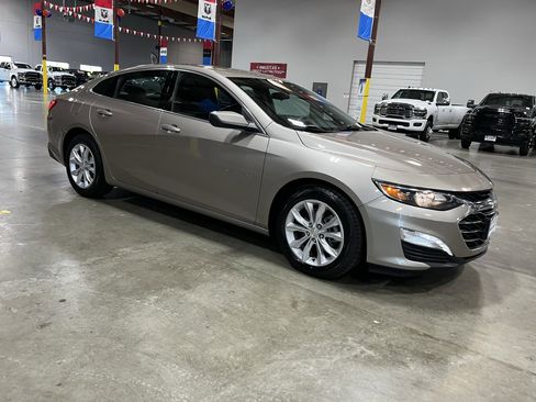 Used 2023 Chevrolet Malibu LT w/ Driver Confidence Package FWD image 7