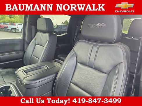 Used 2021 Chevrolet Silverado 1500 High Country w/ Technology Package AWD/4WD image 47