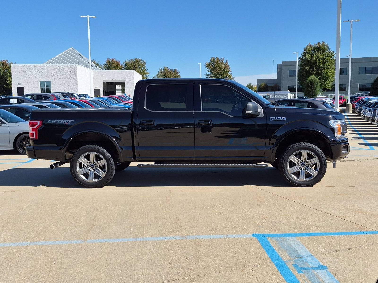 Used 2019 Ford F150 XLT w/ Equipment Group 302A Luxury AWD/4WD image 5