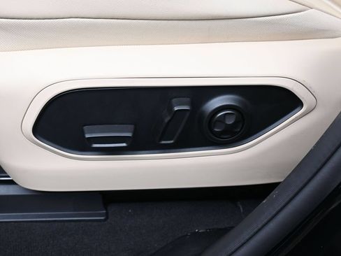 Used 2026 Jeep Grand Cherokee Limited RWD image 12
