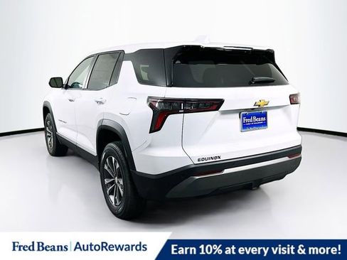 New 2026 Chevrolet Equinox LT image 4