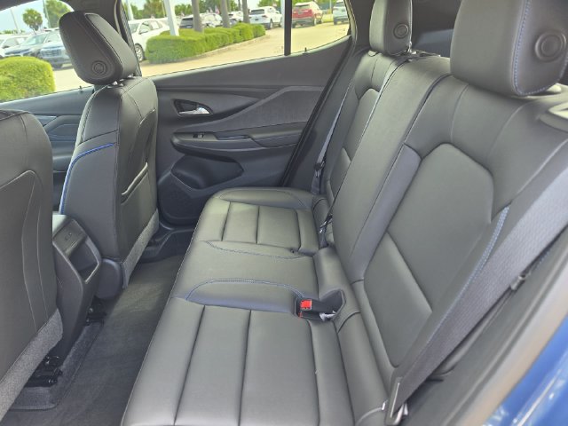 Used 2025 Buick Envista Sport Touring w/ Experience Buick Package FWD image 12