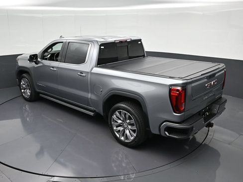 Used 2023 GMC Sierra 1500 Denali w/ Denali Reserve Package AWD/4WD image 17