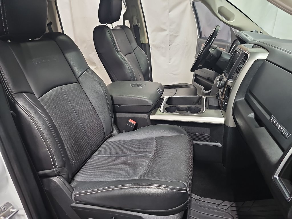 Used 2017 RAM 1500 Laramie w/ Convenience Group AWD/4WD image 10