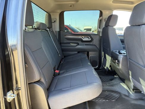 Used 2025 Chevrolet Silverado 1500 LT Trail Boss image 28