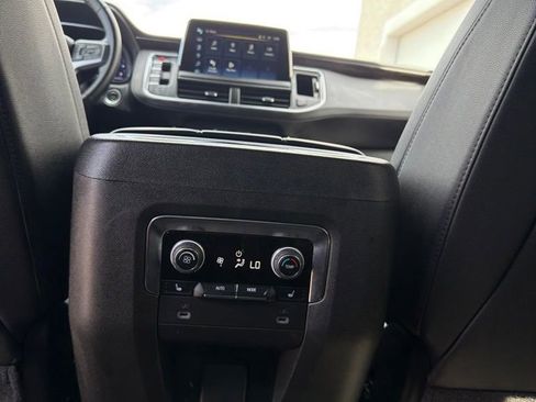 Used 2024 Chevrolet Tahoe Z71 w/ Z71 Off-Road Package AWD/4WD image 26