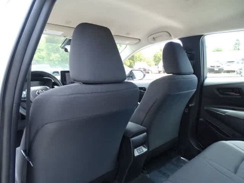 Used 2025 Toyota Corolla LE FWD image 22