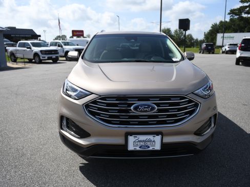 Used 2020 Ford Edge SEL w/ Convenience Package FWD image 4