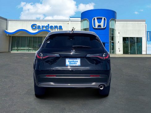 Certified 2026 Honda HR-V Sport image 5