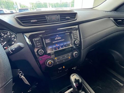Used 2019 Nissan Rogue S w/ Special Edition Package AWD/4WD image 21