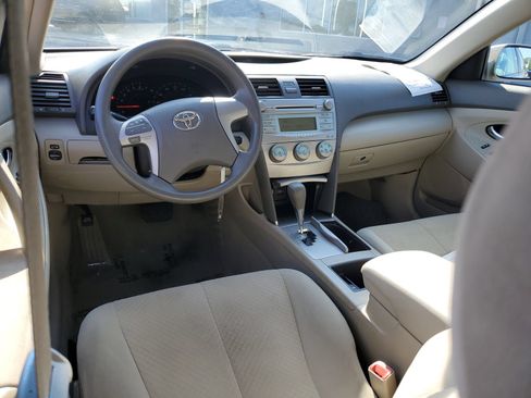 Used 2009 Toyota Camry LE FWD image 10