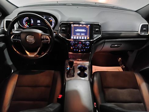 Used 2021 Jeep Grand Cherokee Laredo X RWD image 13