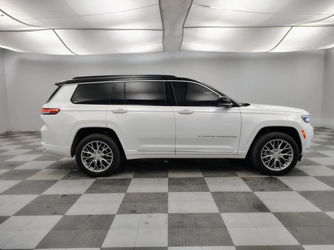 Used 2025 Jeep Grand Cherokee L Summit AWD/4WD image 7