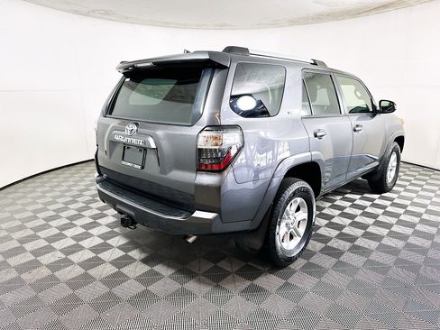 Used 2022 Toyota 4Runner SR5 image 3